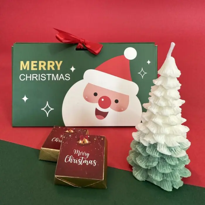 Christmas Tree Candle & Chocolates Favor